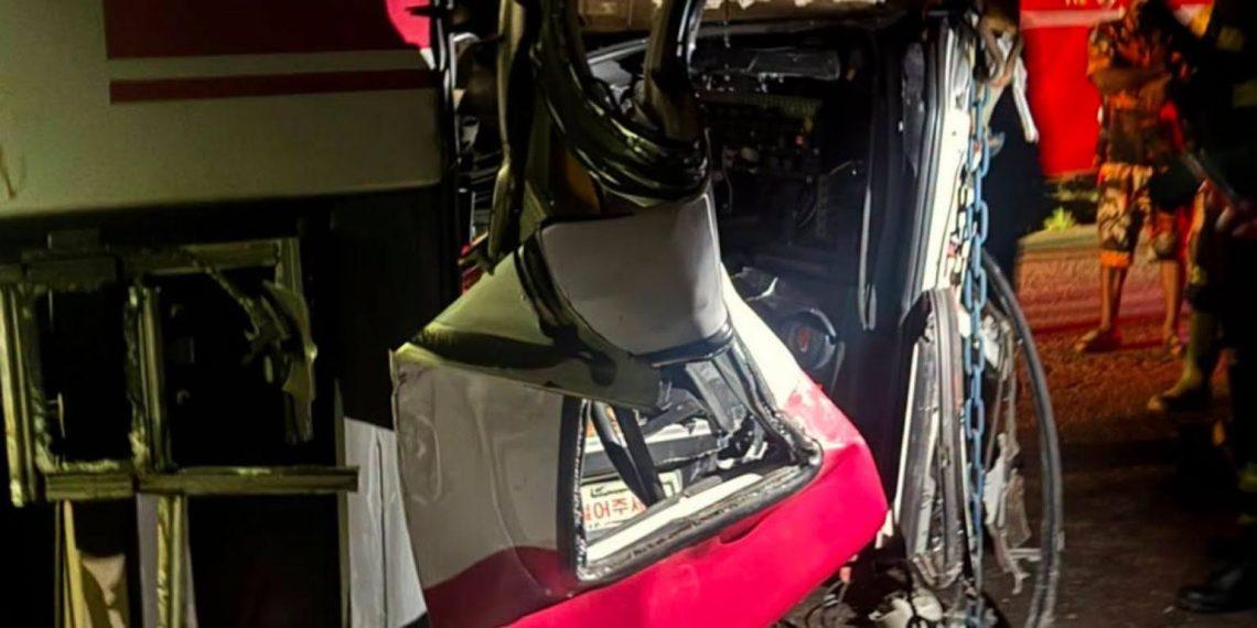 One Dead, Four Injured in Bus Crash on Accra–Kumasi Highway