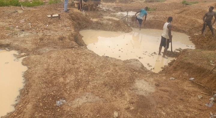 Reported Gold Discovery in Binduri Sparks Rush of Small-Scale Mining
